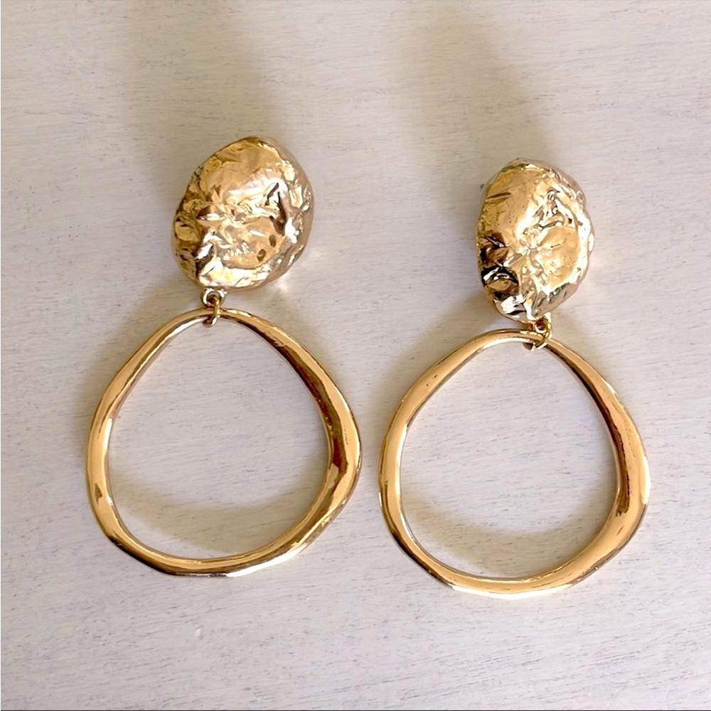 Mango earrings.